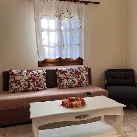 Margianou Seaview 3 & 4 דירה *